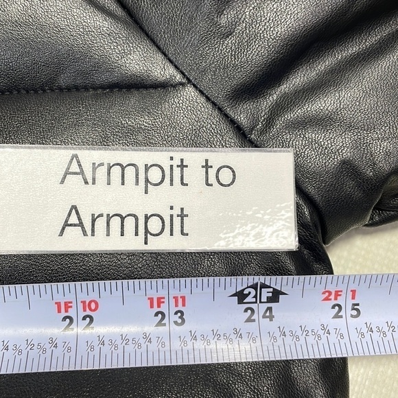 Vigoss Puffer Coat Winter Jacket Black NWT Pockets Size Small - Picture 10 of 12